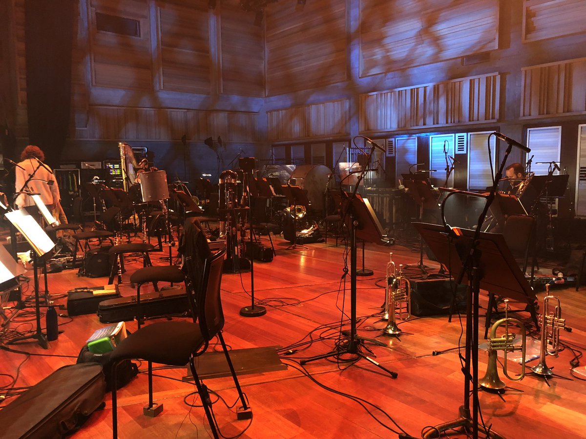 BBCCO's tweet photo. Back in the Queen Elizabeth Hall @southbankcentre 🙌 Tonight electronic meets full orchestra in an incredible night of new music for #UnclassifiedLive. 

@elizabethalker @AFRODEUTSCHE_AD @danielmarkavery #AishaDevi https://t.co/xBggwv1Vp8