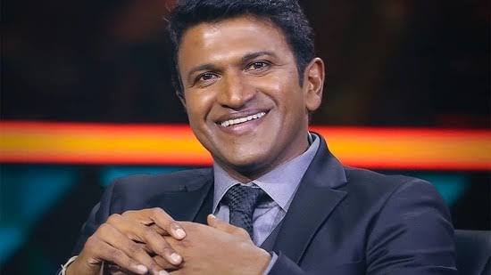 ಕರುನಾಡ ಮಗ #PuneethRajkumar  ಇನ್ನಿಲ್ಲ. ದೇವರು ನಿಮ್ಮ ಆತ್ಮಕ್ಕೆ ಸದ್ಗತಿಯನ್ನು ನೀಡಲಿ. ಮತ್ತೆ ಕರುನಾಡ ಮಗನಾಗಿ ಹುಟ್ಟಿ ಬನ್ನಿ. ಪ್ರಚಾರವಿಲ್ಲದ ನಿಮ್ಮ ಸೇವೆ ಎಲ್ಲರಿಗೂ ಪ್ರೇರಣಾದಾಯಕ. ಓಂ ಶಾಂತಿ.