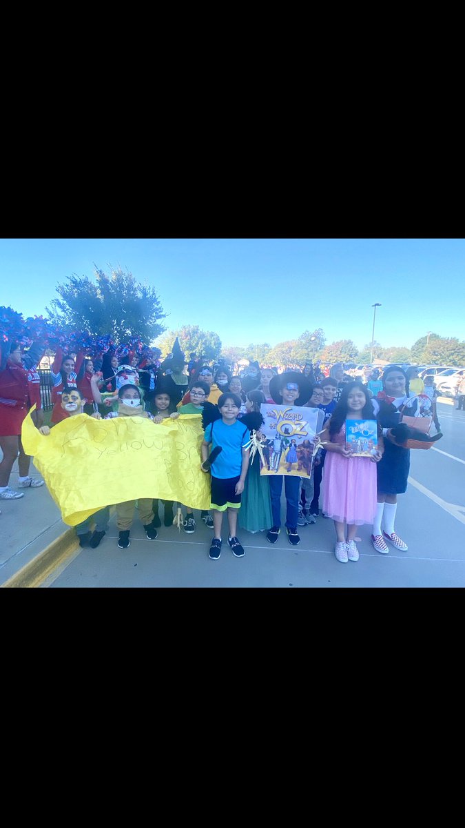 Mrs_Kraus_Class's tweet photo. Today was the Book Parade! We dressed up as the Wizard of Oz! Had so much fun today!🌪👠🦁🪄 #celions #ceroars #castleberryISD @CE_Castleberry https://t.co/Ar58l9RinS