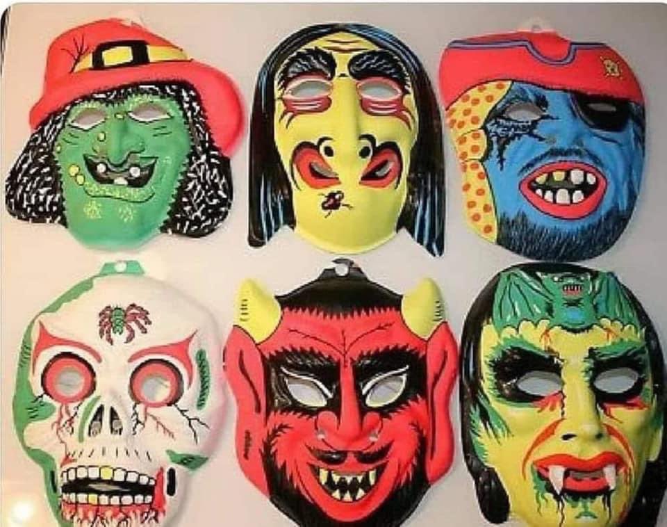 One of these and a black bag &amp; you were sorted in the 80s!🎃👻🎃