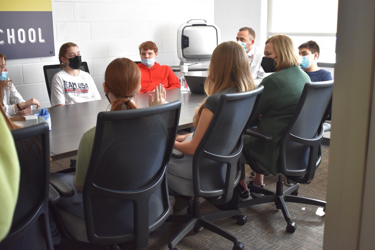 rosemount_ms's tweet photo. Superintendent Kreger visits RMS and our Hansen Hero’s student discussion. #RMSIrishWay #MakeItMatter @ISD196schools https://t.co/A8lbdsRWMb