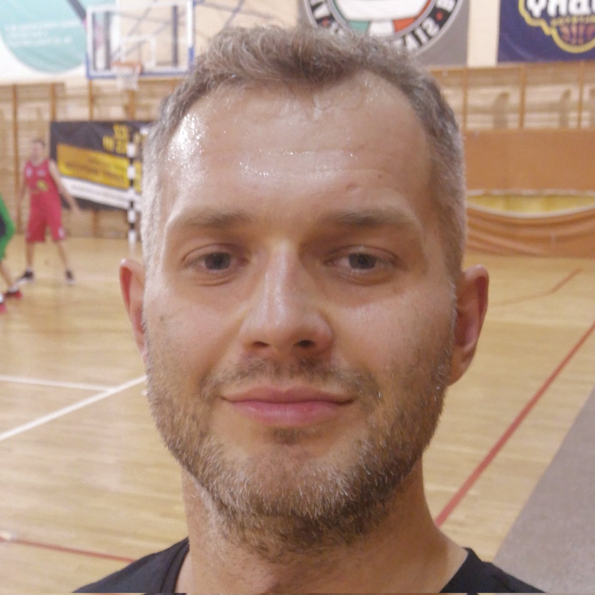 Marian Tadeusz tweet media