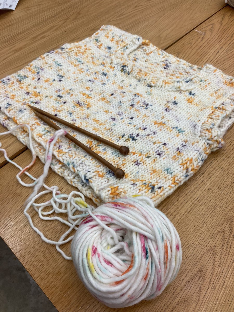 galdemzine's tweet photo. Join @stitchandstory and learn about the magic of knitting! Sign-up for this workshop outside the art studio at 19:30 or 20:30! https://t.co/whxioEauuS