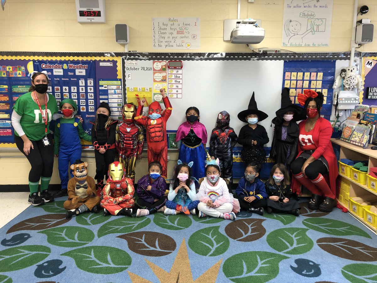 KellySaccone's tweet photo. Happy Halloween Kindergarten 🎃@rbpsEAGLES @MrsBlychanton https://t.co/0XGt0zZE8j