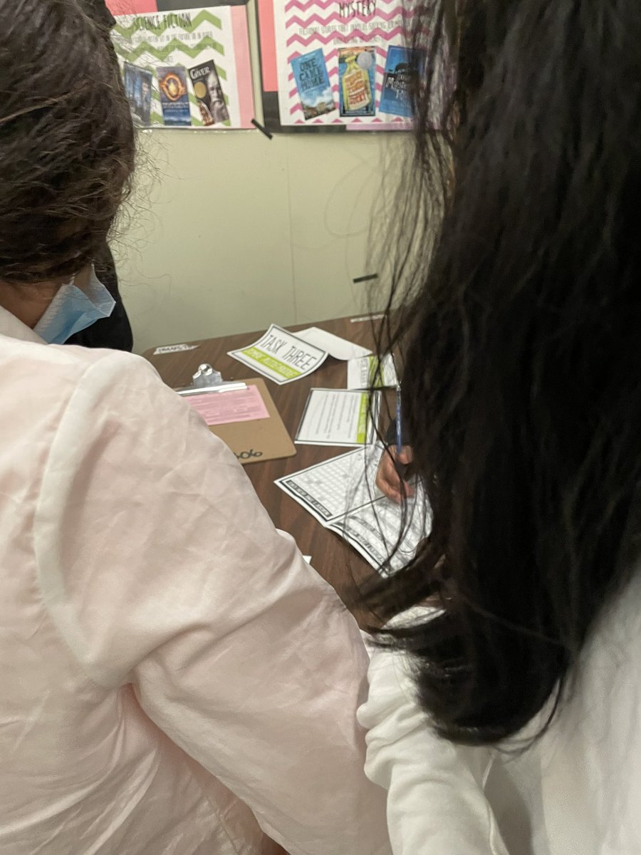 The Friday before Halloween means Zombie escape room. Who can save the teachers from becoming zombies at 3:01 pm?<a href="/charlesgordonps/">Charles Gordon SPS</a> <a href="/LC3_TDSB/">TDSB LC3</a> <a href="/DaveTerminesi/">David Terminesi</a> #gatorpride