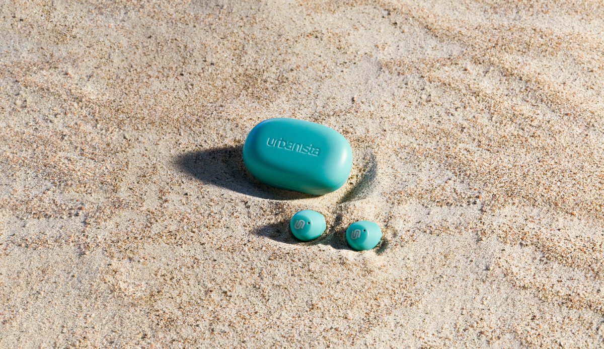 #ad #gifted Offering the perfect combination of elegant design and powerful sound these Urbanista bluetooth earphones are perfect for tech lovers this Christmas #earphones #bluetooth #earbuds #headphones