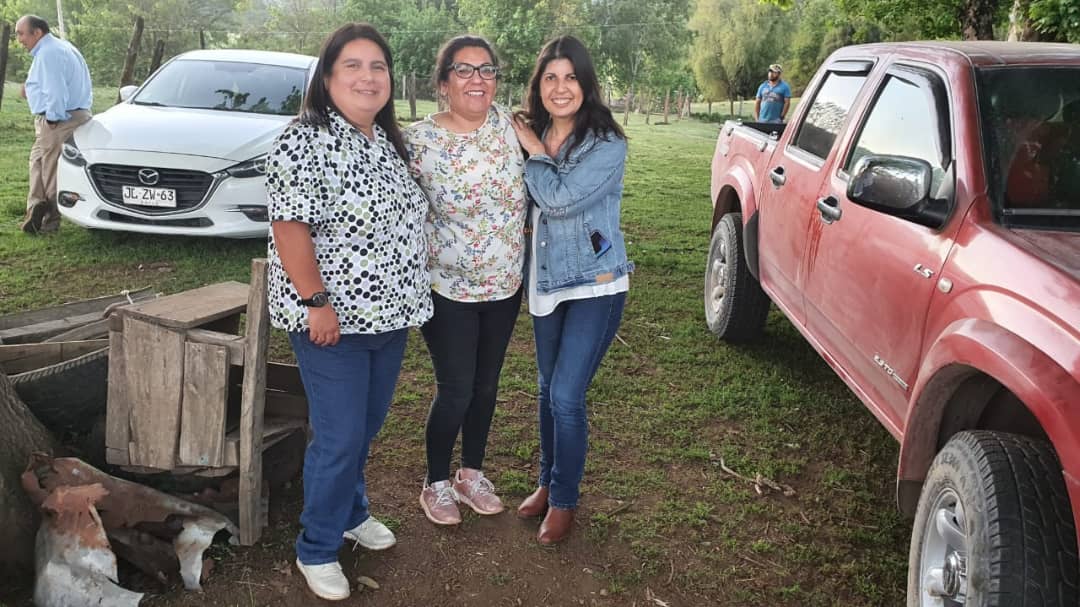 QuinelemRoberto's tweet photo. En Terreno: 
En Santa Barbara.
Conociendo los problemas de la comunidad . Quedamos con tareas pendientes , prontos a volver. 
@makaweber
@arredondo_dorys
@DipCristobal
#AtreveteconKast
#atrevetechile
#AtreveteconRobertoQuiñelem
Distrito 21
Vota BD 210 https://t.co/1Z9nSCMXVe