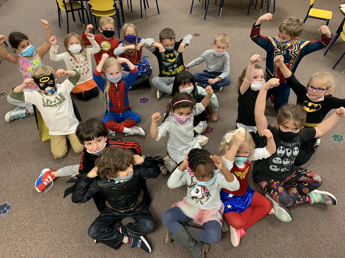 creagersclass's tweet photo. We are Super Readers!!@creagersclass @BSEhseIN https://t.co/VbWK7mNjLD
