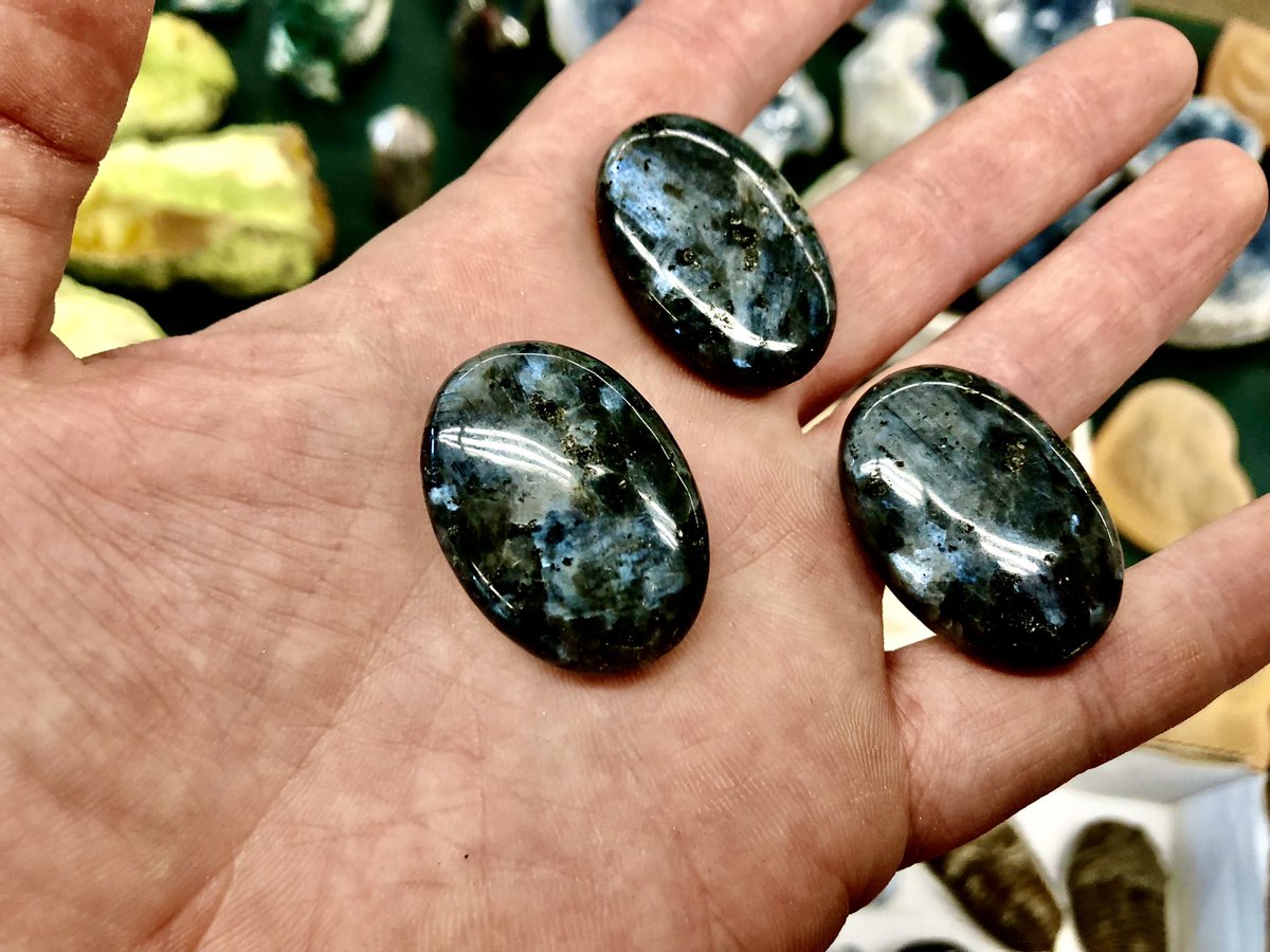 wisdom_ages's tweet photo. 1/2 #Larvikite! An amazing #stone that we have not been able to get our hands on in over 10 years, now available! From the town of #Larvik, #Norway this remarkable stone has beautiful flashes of #color and a wonderfully #healing #energy. https://t.co/wrB3AO93s4