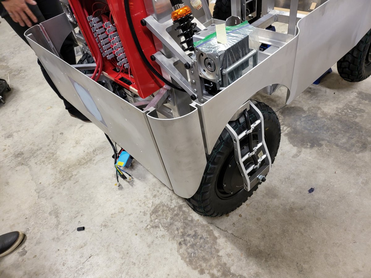 SteveReinharz's tweet photo. $AITX I'm working out of our 🍁🇨🇦 R&D office today... sharing ROAMEO's beautiful aluminum 'skirts' (upgraded from plastic) #bestrobot #security #engineering #Robots https://t.co/mf685heoh1