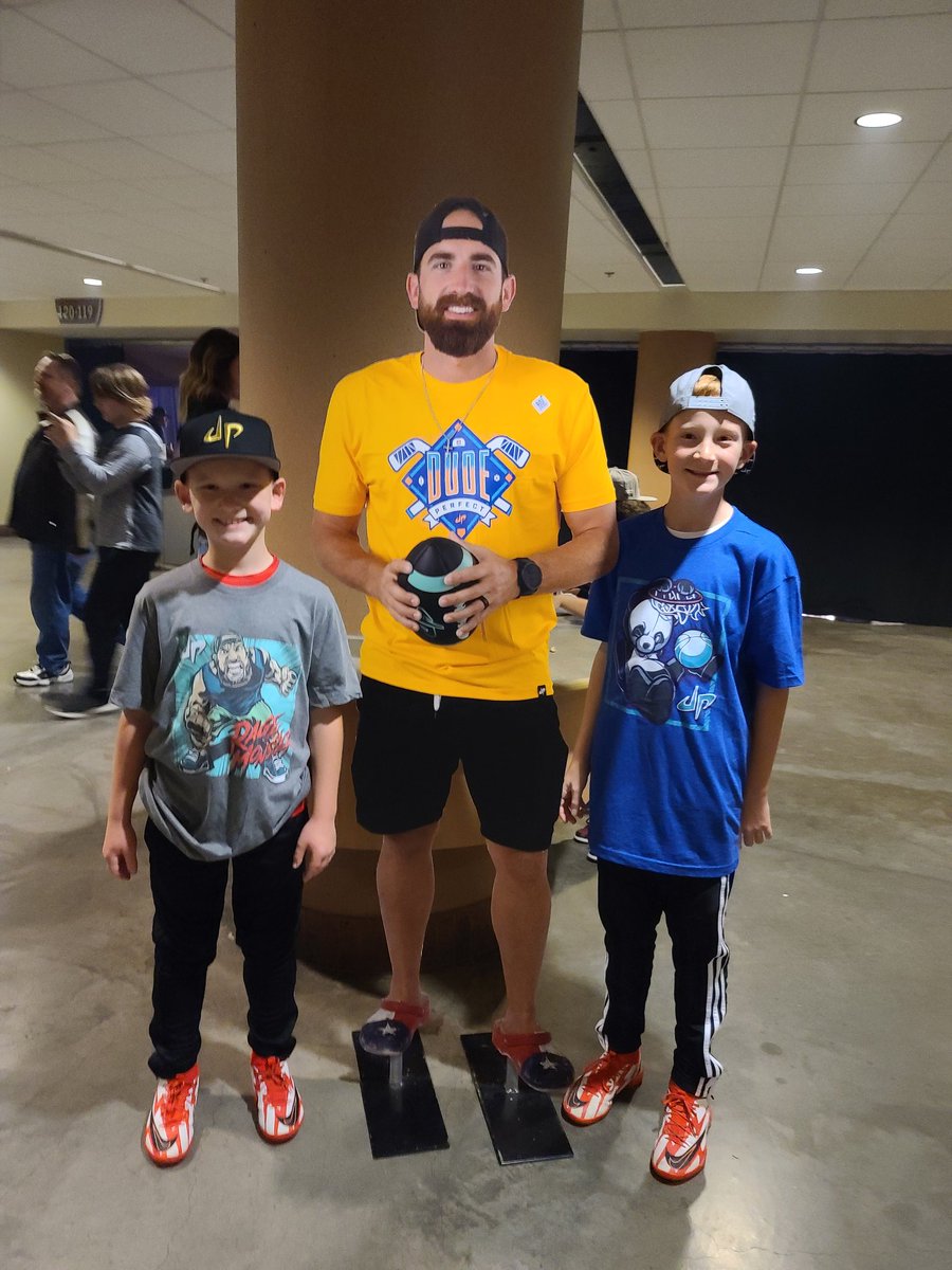 Skellner23's tweet photo. Beyond excited to see Tall Guy, Beard, Twins, Purple Hoser!!!Let's Goooooooo!!!! #DudePerfectTour https://t.co/JPTJLpsLsf