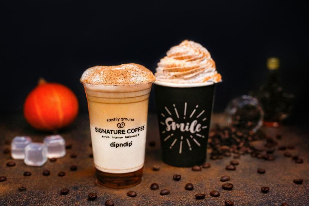 DIPNDIPCANADA's tweet photo. Visit us for the best fall treat on the block — our delicious maple and pumpkin lattes are here for you to enjoy. So grab your family and friends and head over.

Spice up this fall with our delicious, hand-crafted espresso drinks. Warms up any day of the week, guaranteed. #latte https://t.co/tLvhtmLGx3
