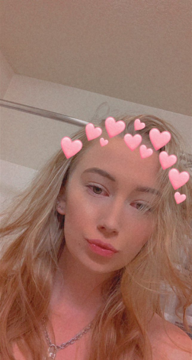 fence mommy milkers live ❤️‍🩹

twitch . tv / MisterOmi ⚡️