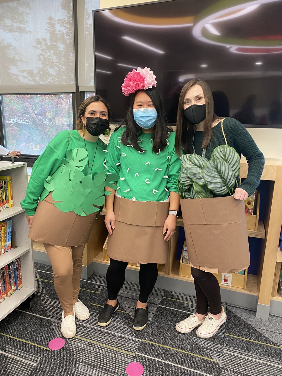 the_MsPolley's tweet photo. Hatch teachers ROCKED Halloween!! 

Plants, party animals, and a whole lot of fun!! Zoom parade was a success!! Thanks for all your hard work everyone and for MC’ing @ms_pwinfield 

#HatchTigers
@OakPark97 https://t.co/E5MVOYyiLm