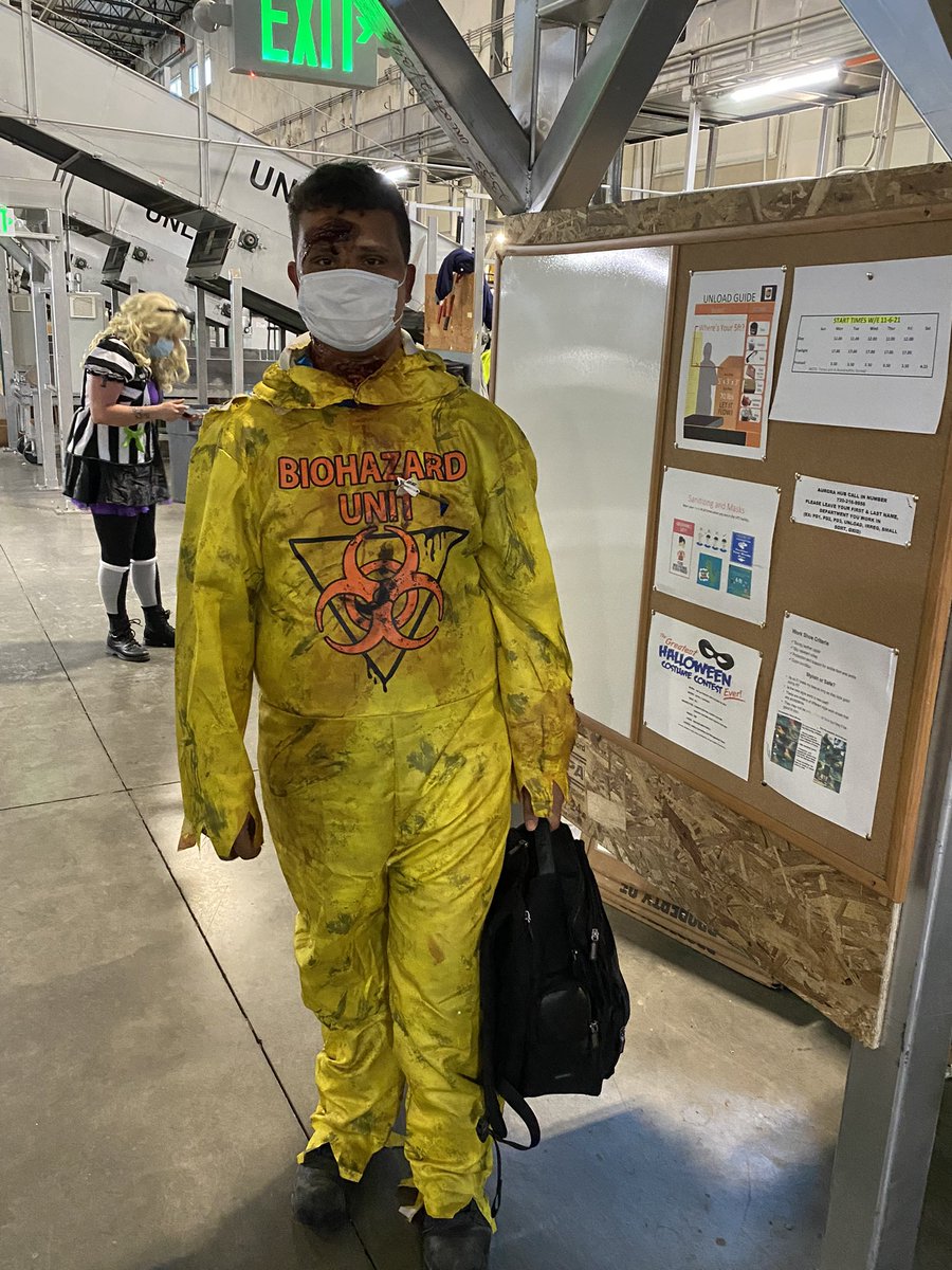 HRFelix65's tweet photo. Aurora Hub starting Friday off right with some Halloween fun. Costumes and nachos, we got our selves a Halloween party. Great looking costumes and lots of smiles.@CharlieBeswick @Buckeyelouie https://t.co/AaYFtdXgCf
