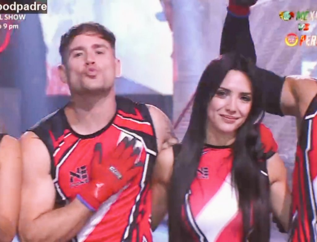 Mel_Prada04's tweet photo. Aqui apoyando a mis amiguis panchilovers aaa  #ContigoSiemprePanchitoR https://t.co/wbVZMXEql8