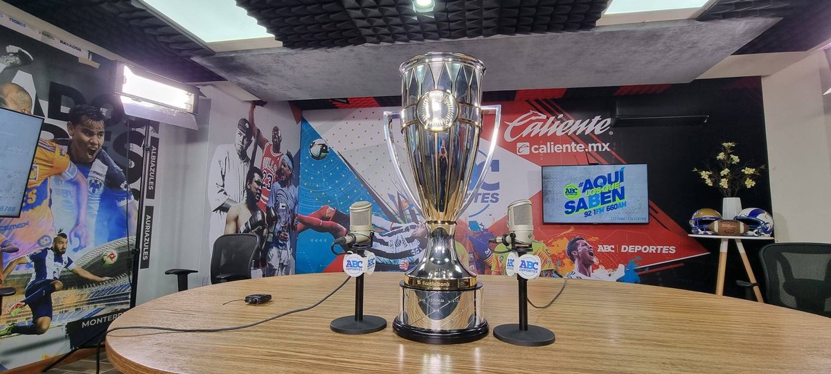 nandoreyes's tweet photo. Hoy #SobreLaRaya Radio dentro del #MoleShow por @abcdeportesmx
Llama a cabina y cuenta como viviste el campeonato de Rayados ⏰8:00pm
📻92.1fm 660am 📲FBLive 📹Youtube
☎️81.83.72.19.50 / 81.83.72.26.50
#SabemosComoSeJuega https://t.co/IihWsURCpn