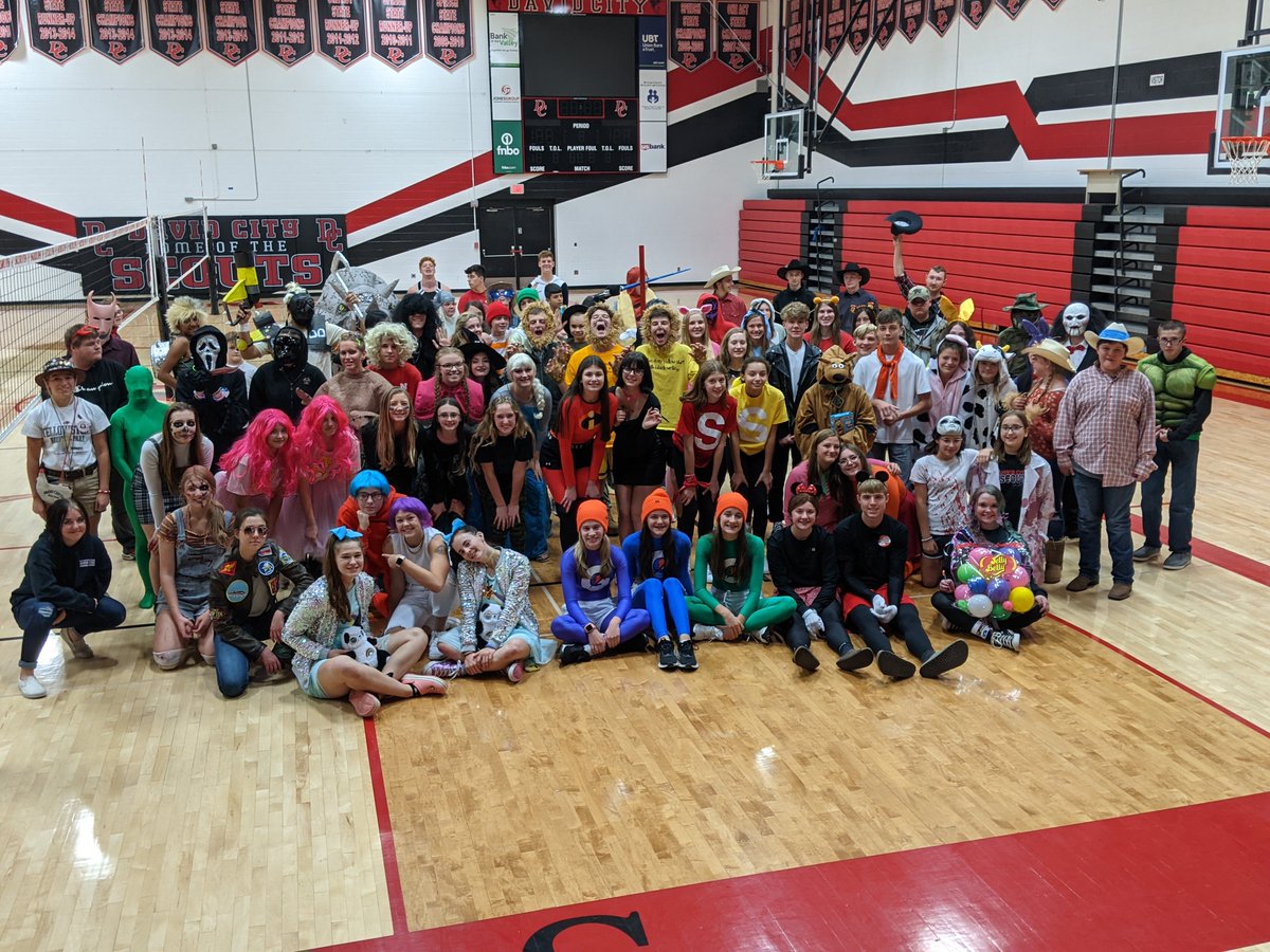 DC_Scouts's tweet photo. National Honor Society would like to send a huge thanks to Scout Nation for supporting our Scare Away Hunger Campaign helping raise $150.00 and bringing 252 non-perishable items to help support our local food pantry! #ScoutPower #bethedifference https://t.co/YSdIWfy4ac