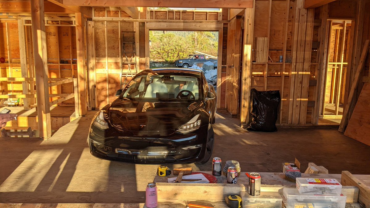 3Hconstruct's tweet image. Another framing project completed... next step put your @tesla on the 2nd floor

#construction #bc #sunshinecoast