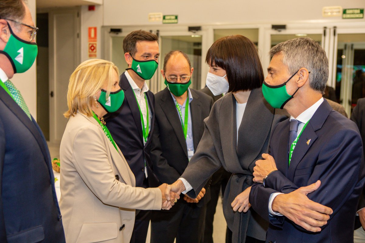 DianaMorantR's tweet photo. Queremos extender la cultura de la innovación al tejido productivo.

Contamos con el mayor presupuesto de la historia en ciencia e innovación para impulsar la inversión privada y alcanzar el 2% del PIB en I+D+I en 2024.

Graciès a @trobadapirineu per aquesta trobada empresarial. https://t.co/mFHlQoCSPN