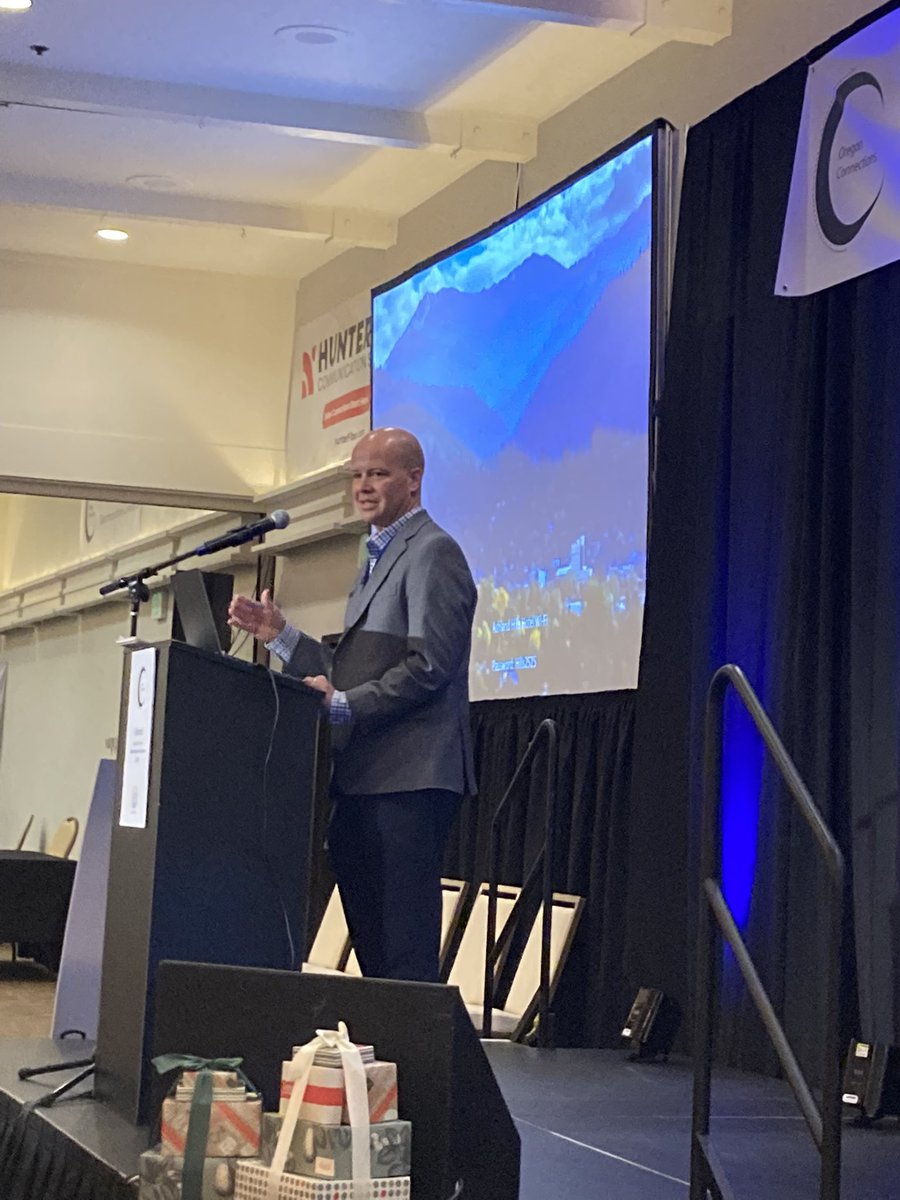ORConnections's tweet photo. Closing out our policy panel, Mark Thompson with Oregon Public Utility Commission &amp;  OR Broadband Advisory Committee, shares takeaways from #ORconnections and reflects on the significance of this year’s conference location in Ashland, as Rogue Valley recovers from #AlmedaFire https://t.co/TYqhbTNjs0