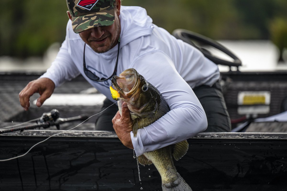 BerkleyFishing's tweet photo. Weekend mood. Who's looking for a big bite with a SquareBull this weekend?✋
#berkleyfishing #catchmorefish #fishing #bassfishing #squarebull #fallfishing https://t.co/4WVUOhs7KF