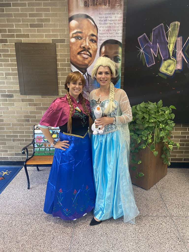 Our very own Elsa and Anna – Principal <a href="/ReginaArnold19/">Regina Arnold</a> and Asst. Principal <a href="/Mrs_Dbach/">Mrs. Dettelbach</a>! Happy Halloween from the MLK Blue Lions! #shinebrightedison #mlkspirit #mlkpride #bluelions 💙🦁❤️🎃👻
