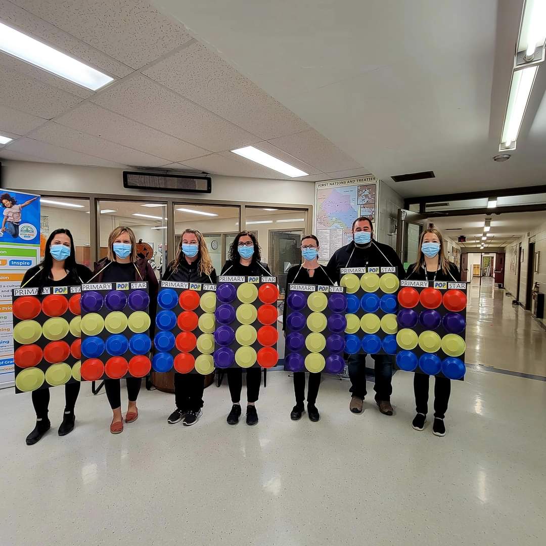 Mrs Daley Twitter Tweet: Just a bunch of Primary POP Stars 🎃🥰
So proud to be a ✈
@JarvisJets @GEDSB https://t.co/DirkBue2EI