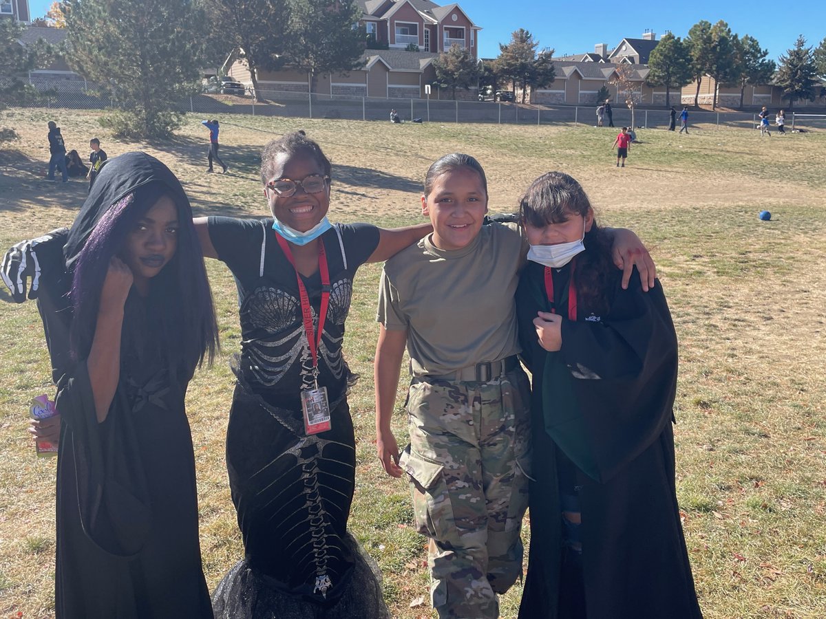 SHMSSTORM's tweet photo. It's costume day at #SHMS for spirit week. We have some pretty creative costumes! Keep it safe and fun this weekend #stormnation #adams12 https://t.co/rB6y5cdHGi
