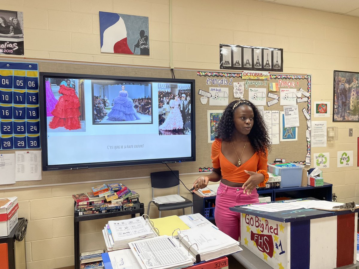 madamefhs's tweet photo. French Club learns abt Paris Fashion Week then gets creative!! https://t.co/mrmniLV0TP
