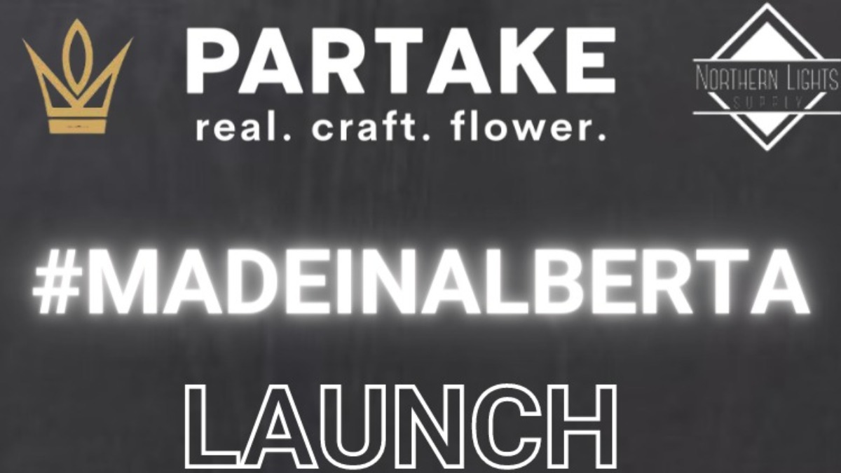 Last chance for our #supportlocal giveaway!
<a href="/NLS_cannabis/">Northern Lights Supply</a> <a href="/RoyalStCannabis/">Royal Street Cannabis</a> 
1. Follow us &amp; tag a friend in the comments
Ends Nov 1/21.18+
Prizes:
PAX3 kit
Mahuta Oak+Earth #madeinalberta
C-vault 3.5g
Natural Edge stash box &amp; 1-hitter #madeinalberta
BRNT Hexagon #supportlocal