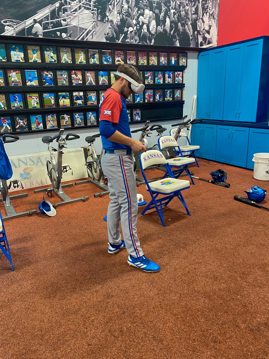 KUBaseball's tweet photo. Improving our pitch recognition and hitting using virtual reality 👨💻📹
@WinReality x #RockChalk https://t.co/5cWVYAN2x9