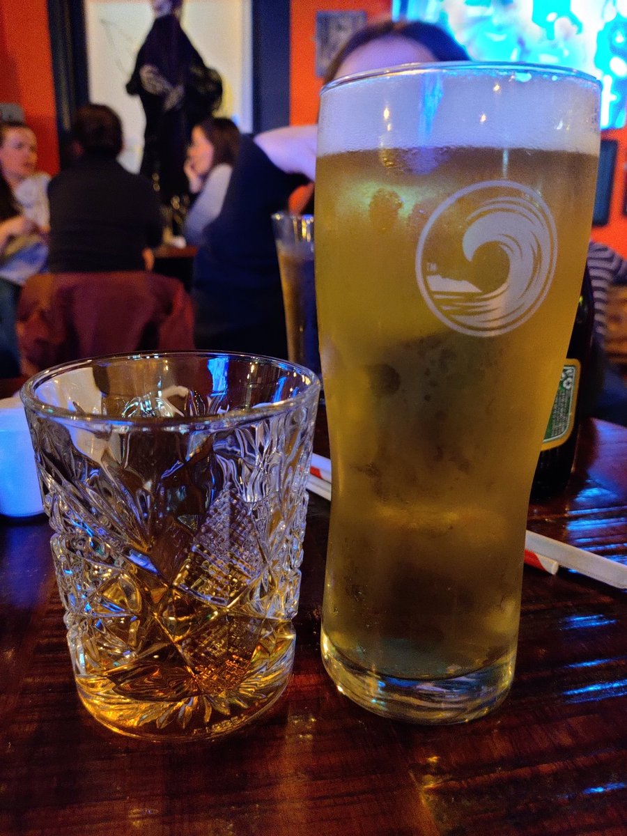 _P_McD's tweet photo. @thatsdramgood @daveswhiskey @DavidMarra @whiskeytalk2U @bogstandarddram @dramofthemonth @StillTripleDist @Mik_da @whiskeychatspod @GerMidleton @Redbreast_US #FridayNightDram comes tonight from #AnFile Bar & Restaurant in #Westport
@Redbreast_US & @rockshore_ie Proving to be a decent combo! Although having covered half the pubs in Westport today any combo would work at this stage! 😂 😂 😂 #Sláinte 🥃 #UisceBeatha #BeimidAgÓl ☘️ 🇮🇪 https://t.co/Rl2BoeIZpm
