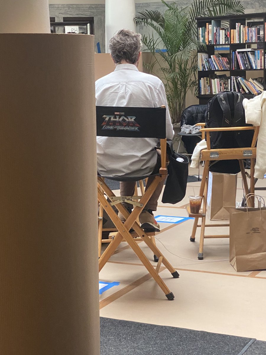 RT @dustmar23: They’re filming Thor 4 at my building today!!!! #thorloveandthunder https://t.co/uNgkRBgJrS