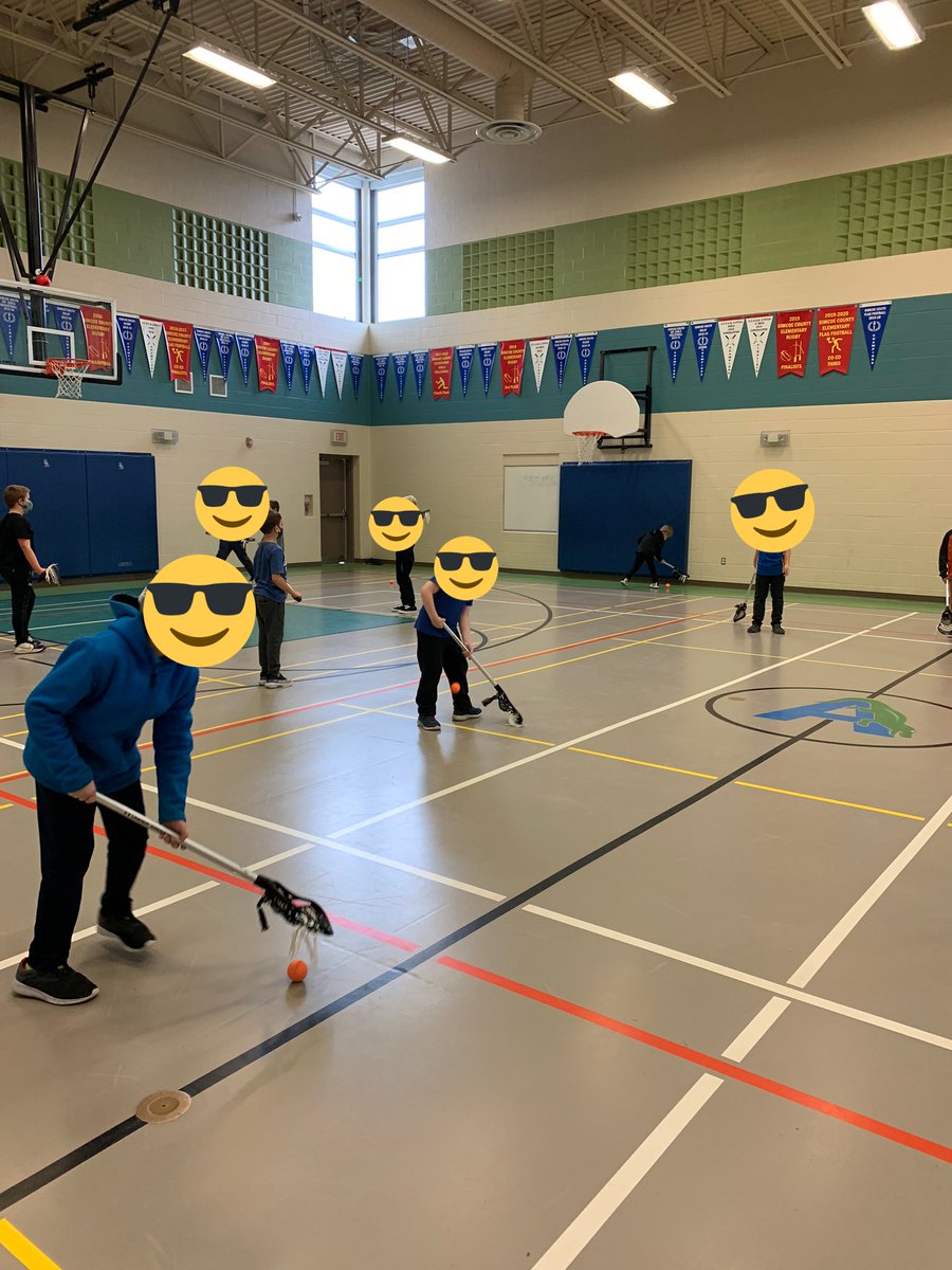 cariadteach's tweet photo. What a wonderful week learning lacrosse here at @allistonunion! So thankful to mr. Rollings for sharing his passion with us! #scdsb https://t.co/JE9kPTkS8u