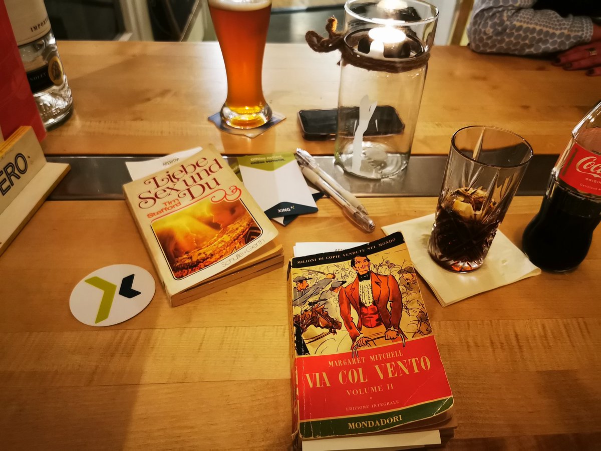 XING_ZS's tweet photo. Heute beim After Work gab es die Speisekarte in ganz besonderer Literatur. 🙃
#XINGlocal @xingevents @XING_ch https://t.co/qNvrZRZ3sO