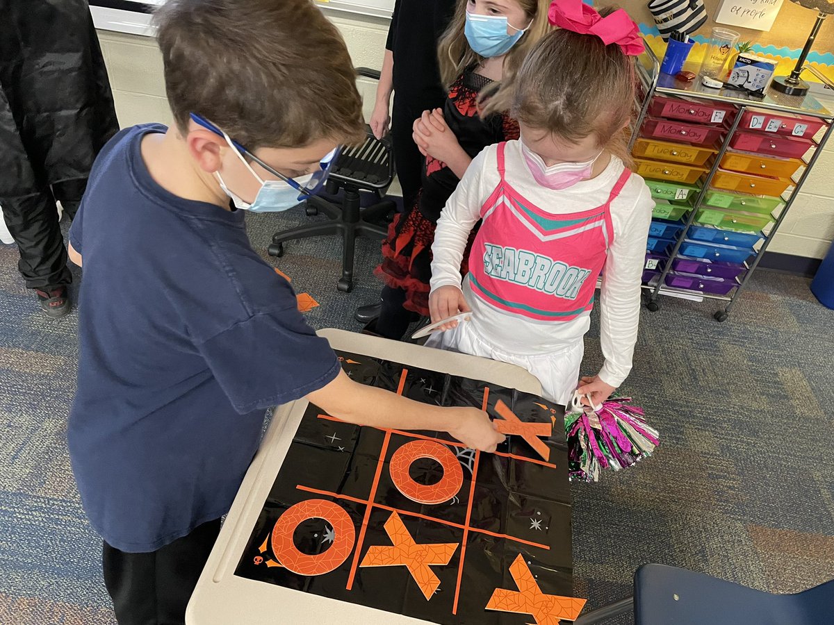 Mrs. Whitelock tweet media