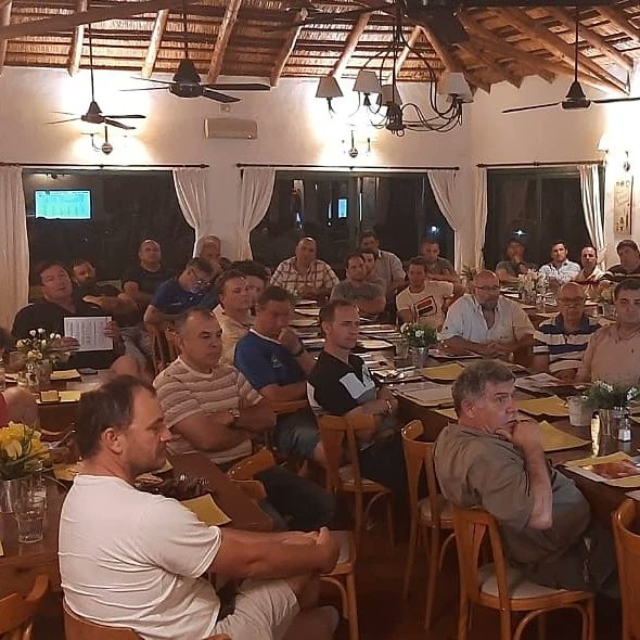 InsuAgro's tweet photo. Presentación Proyecto Stafert

Esquina, Corrientes. 

Junto con Diego Alvarez @diegoalvarez79 

Visita nuestro sitio web https://t.co/wFZqgUFVok

#campo #agronomia #agriculture #agro #agronegocio #rural #insuagro #suelos #cultivo #medioambiente #campoargentino #picoftheday https://t.co/oV0qmRZNOS