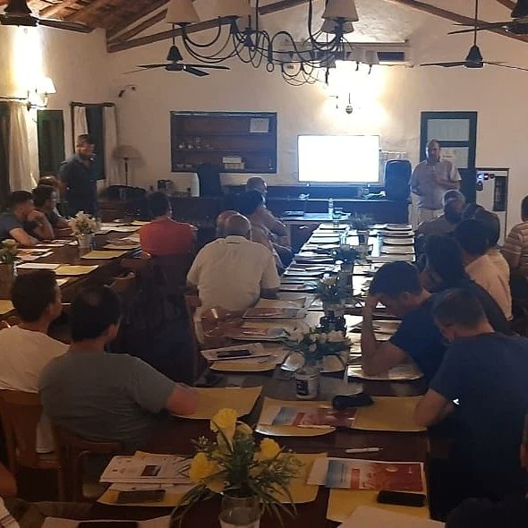 InsuAgro's tweet photo. Presentación Proyecto Stafert

Esquina, Corrientes. 

Junto con Diego Alvarez @diegoalvarez79 

Visita nuestro sitio web https://t.co/wFZqgUFVok

#campo #agronomia #agriculture #agro #agronegocio #rural #insuagro #suelos #cultivo #medioambiente #campoargentino #picoftheday https://t.co/oV0qmRZNOS