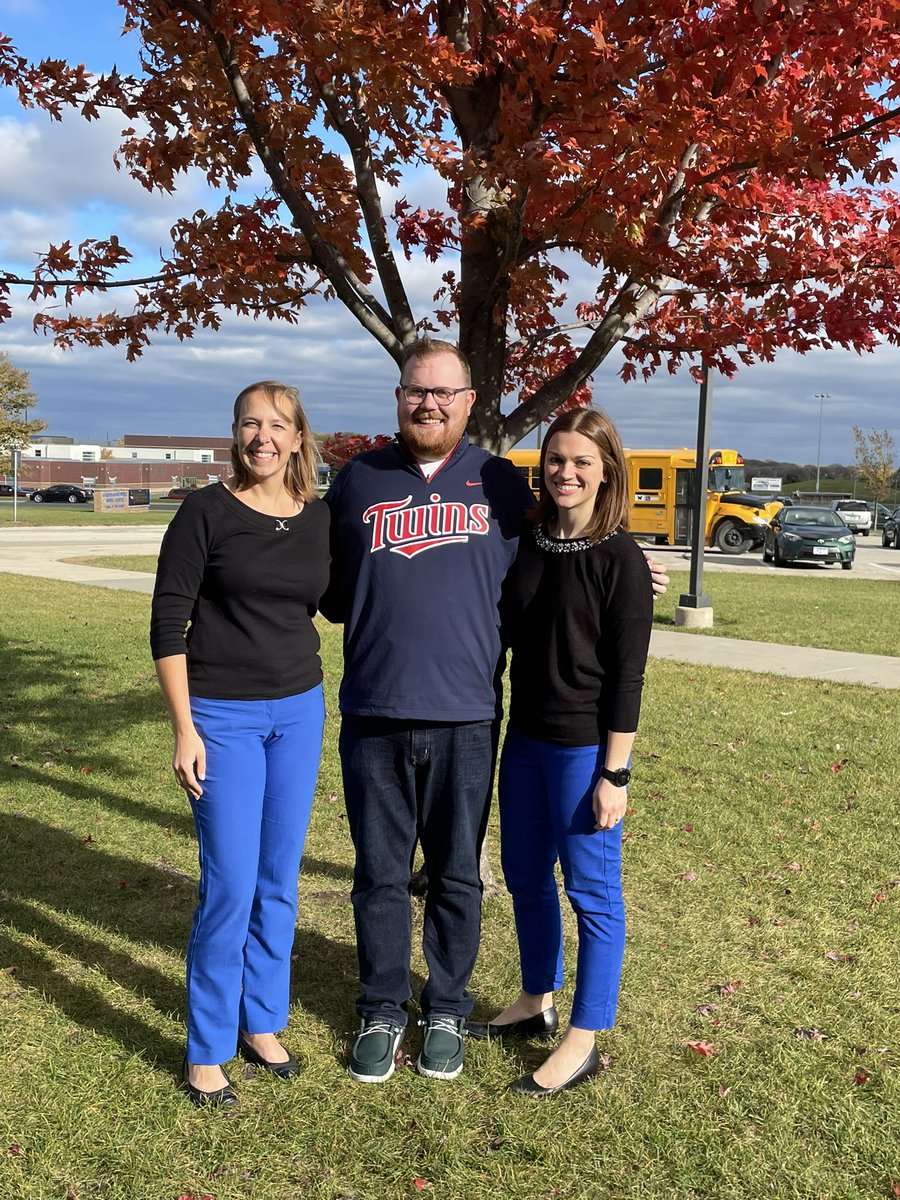 “Let’s dress as twins” said Mrs. Harwood and Mrs. Vinzant! Mr. Kleppe misunderstood……