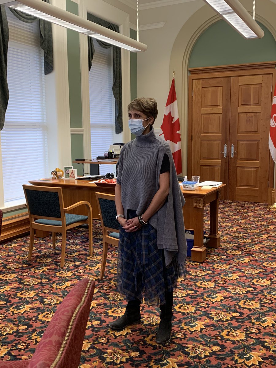 wdsgradesix's tweet photo. What a day to meet Mayor Gondek! Thank you so much for talking to our students and letting us asking our questions! We wish you the best and look forward to seeing you move Calgary forward! #jyotigondek #cityhallschool #WeAreCBE #cbearea1 #wds #wdsgrade6 #cityofcalgary https://t.co/xUnjbbwNaK