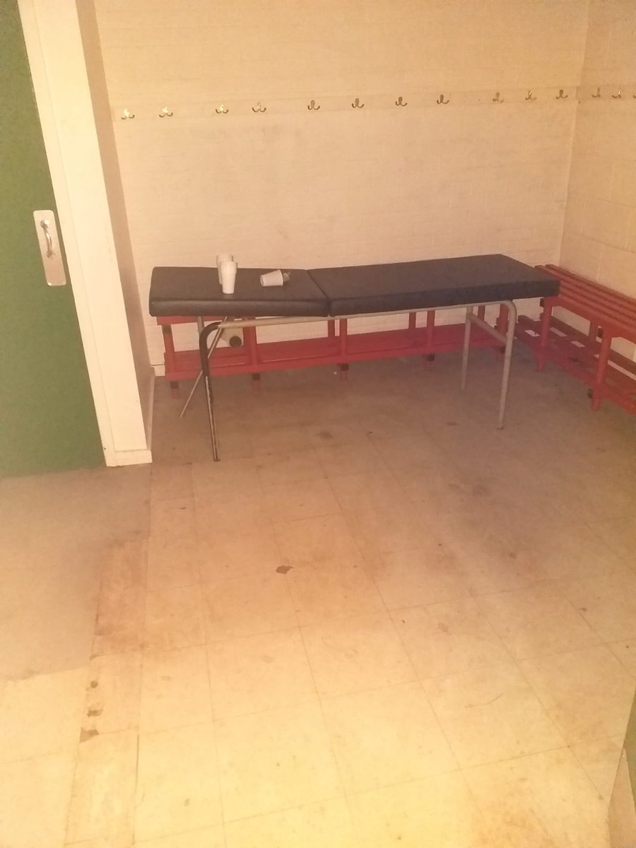 harroldmelvin's tweet photo. Well done to all concerned with the home and away changing rooms last night https://t.co/9xkuUWlIDv