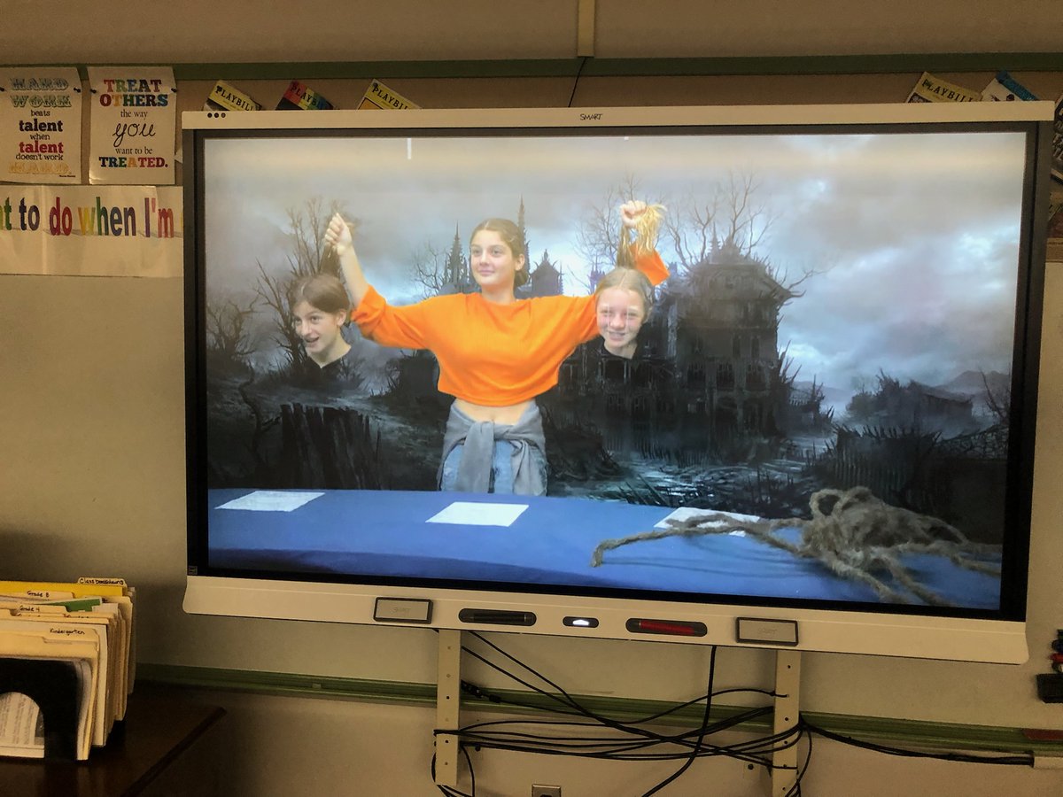 Fun in the news room! 
#halloweekend