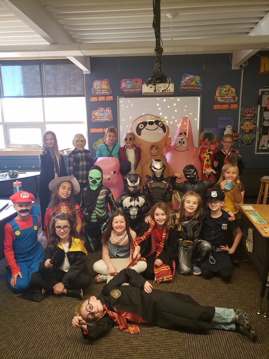 MsFrovarp3's tweet photo. Happy Halloween from these frightfully fantastic 3rd Graders! #TES https://t.co/C0QAC15Ign