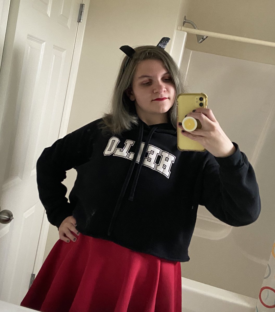 AbbieExplicitly's tweet photo. last minute costume change 😈🥰 https://t.co/k9c6UGm52M
