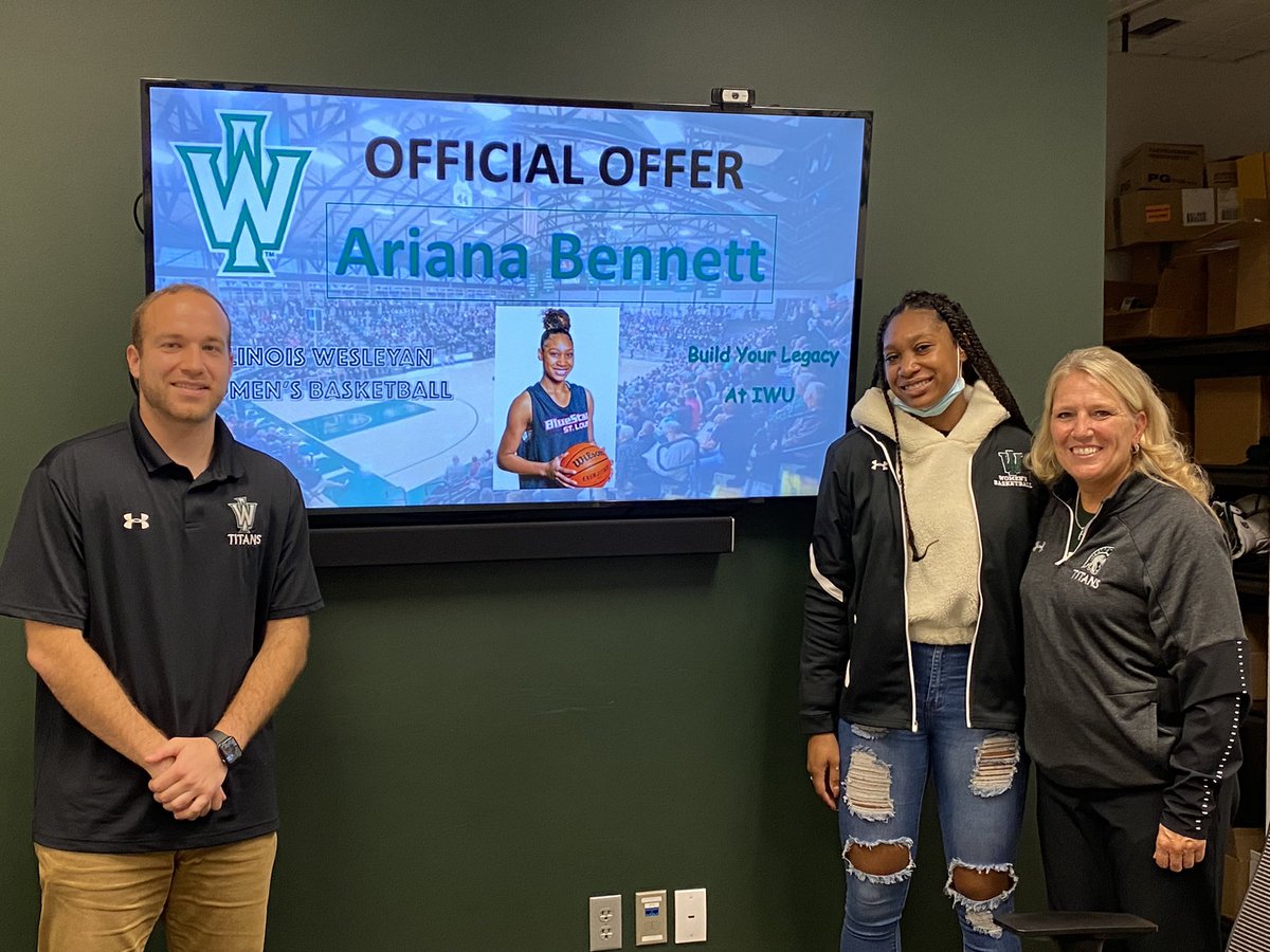 Ariana.Sher33 tweet media