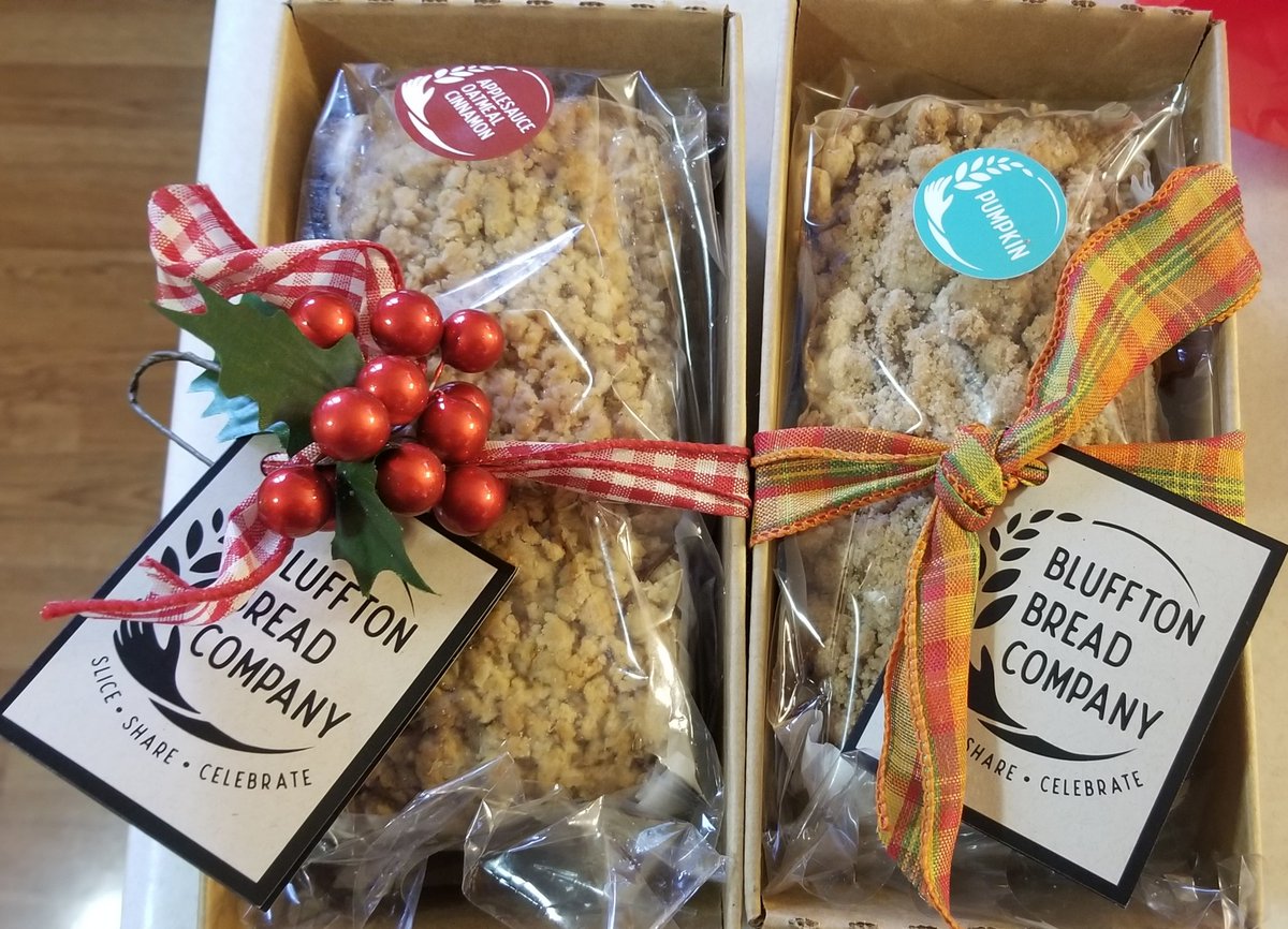 BrienneSprunger's tweet photo. Treated my class to a sample from the Bluffton Bread Co. today! Applesauce-Oatmeal-Cinnamon and Pumpkin. Delicious! Can't wait to try their next holiday flavors! https://t.co/t9V8OEr7g6