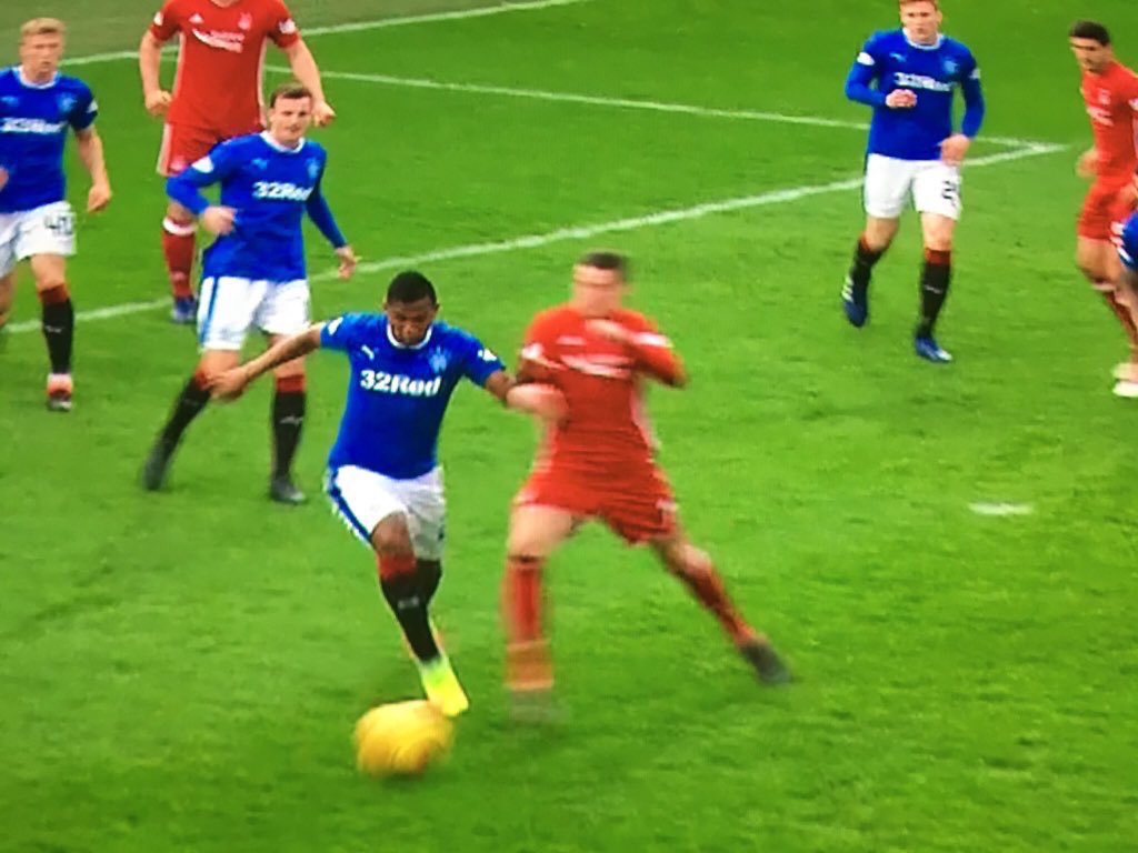 Steven McLean presumably not part of the conspiracy when he awarded a penalty to Aberdeen despite Alfredo Morelos getting to the ball first. 🤔