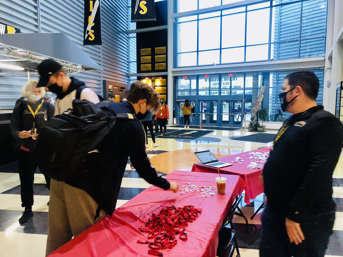 What a fantastic finale for Red Ribbon Week! Thanks to everyone who helped spread Red Ribbon cheer this morning. 😄 <a href="/vjaWeDine/">VJA We Dine Together</a> <a href="/vjaguidance/">VJA Guidance</a>