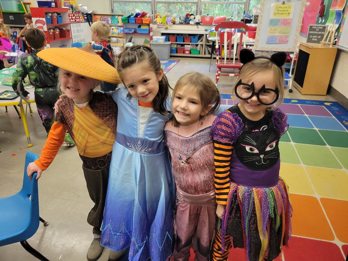 Miss McCabe tweet media